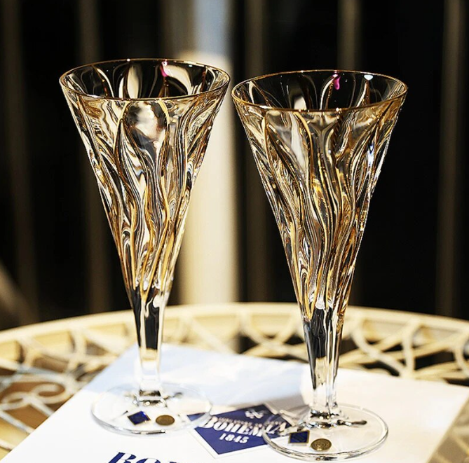 #344 Elegant Crystal Glass-Triangle
