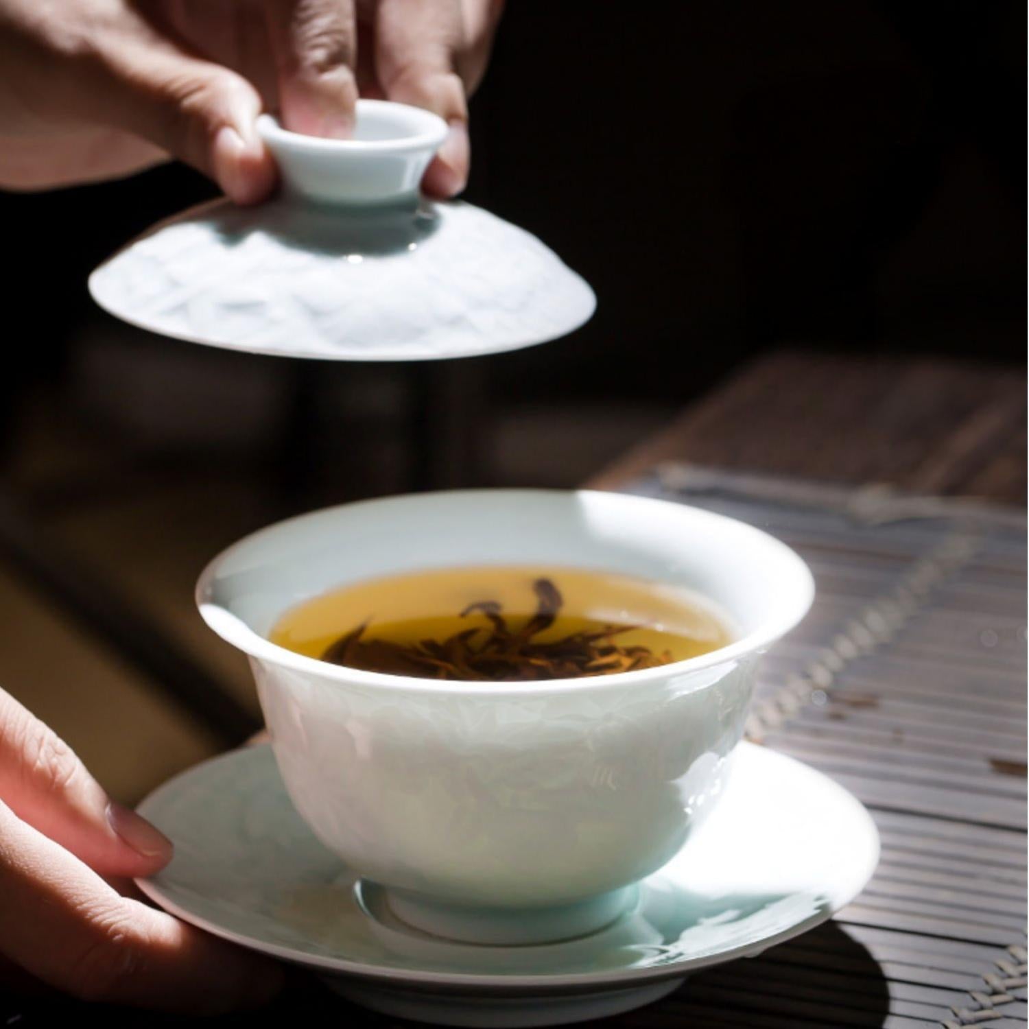 Exquisite Flower Lidded Tea Gaiwan