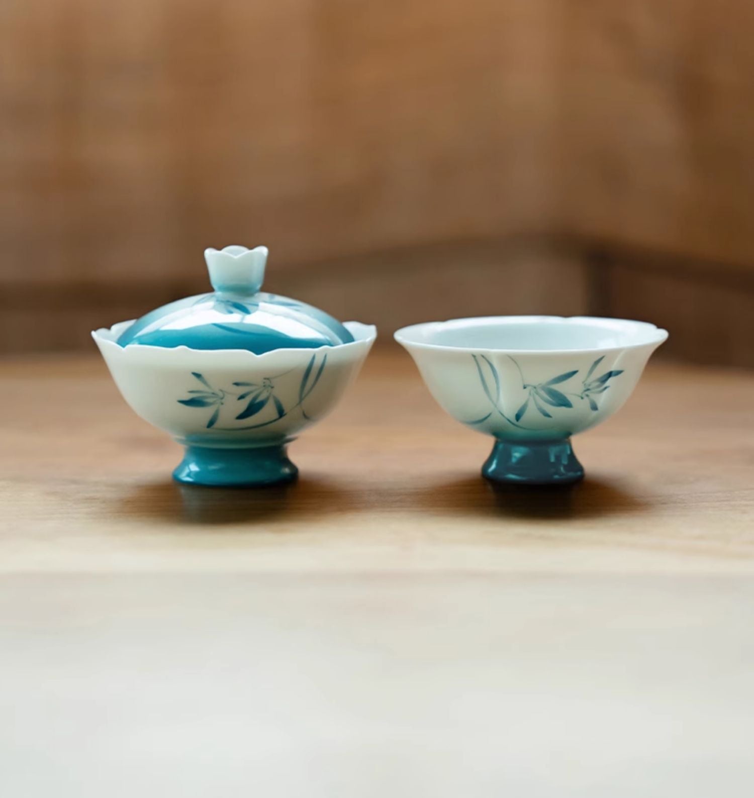 Hand Painted Butterfly Orchid Gradient Gaiwan Tea Cup