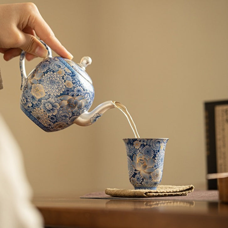 Luxurious and Elegant 999 Pure Silver Gilded Silver Traditional Chinese Design Tea Set