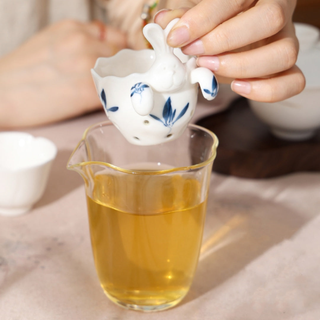 Rabbit Tea Strainer - Hand-Painted Orchid Design Tea Filter Tea Cup and Fairness Cup Set