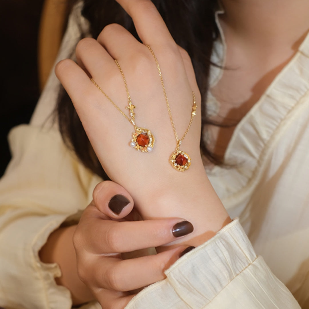 Osmanthus Pudding Garnet Sugar Loaf Cut Necklace - Vintage Sterling Silver Collarbone Chain for Women