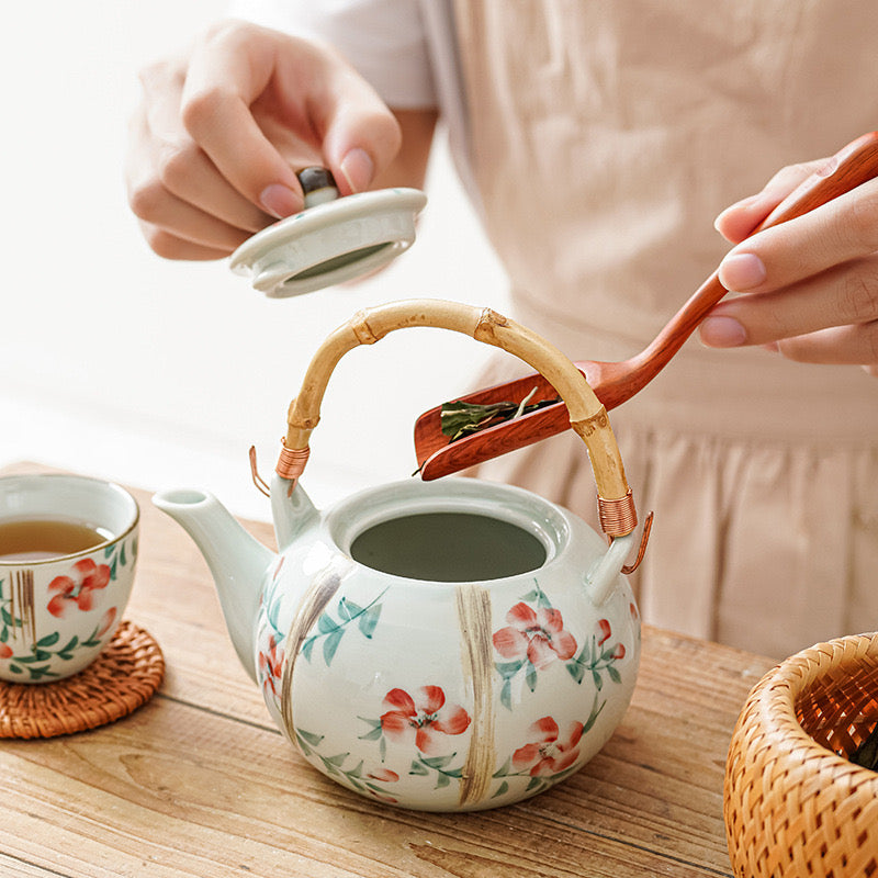 #159 Sakura Blossoms Porcelain Tea Pot