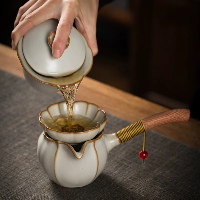 Thickened Ru Kiln Fairness Cup Ceramic Tea Filter Integrated Set Side Handle Public Cup Jingdezhen Wooden Handle Tea Sea Tea Tools 250ml