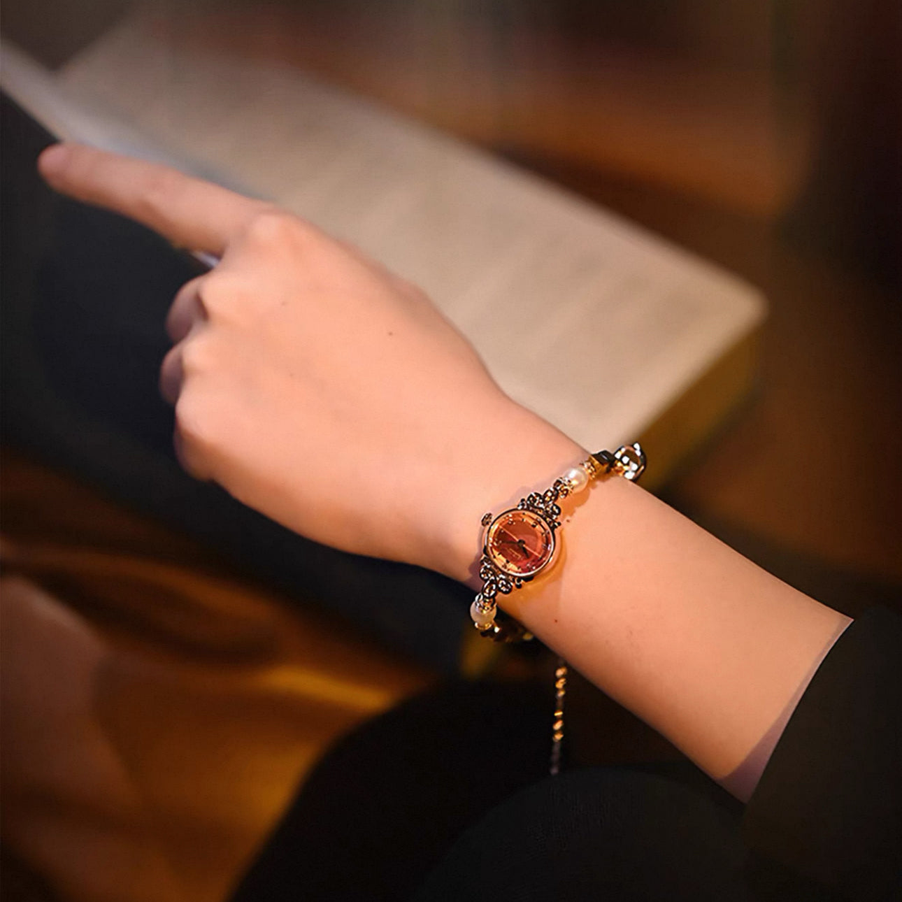 Fortune-Attracting Tiger's Eye Bracelet Watch