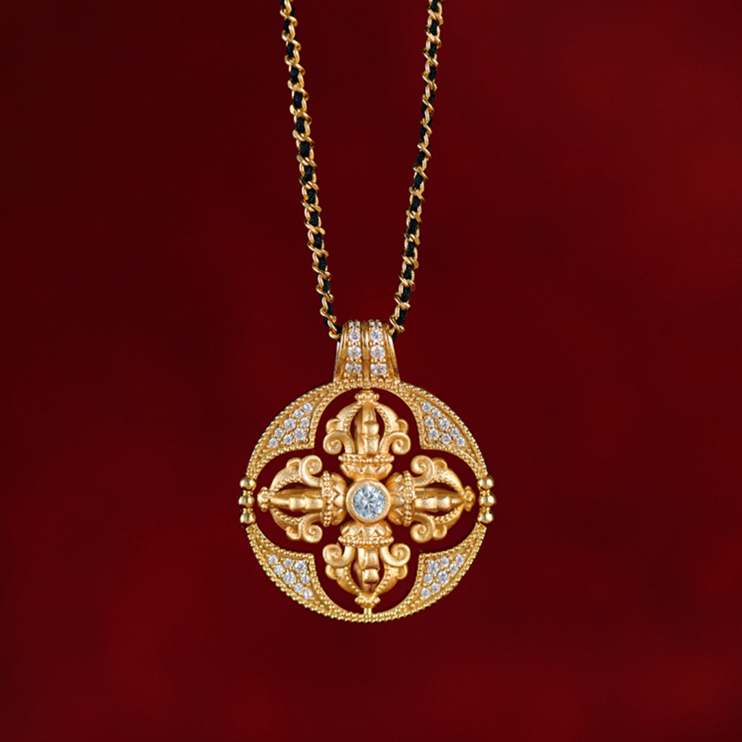 Fortune's Turn Retro Design Premium Sterling Silver Pendant Necklace - 925 Silver Gold-Plated Compass Ancient Craftsmanship