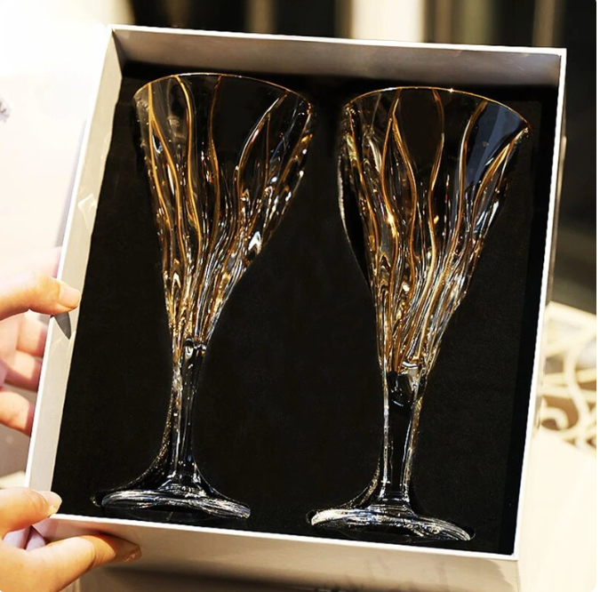 #344 Elegant Crystal Glass-Triangle