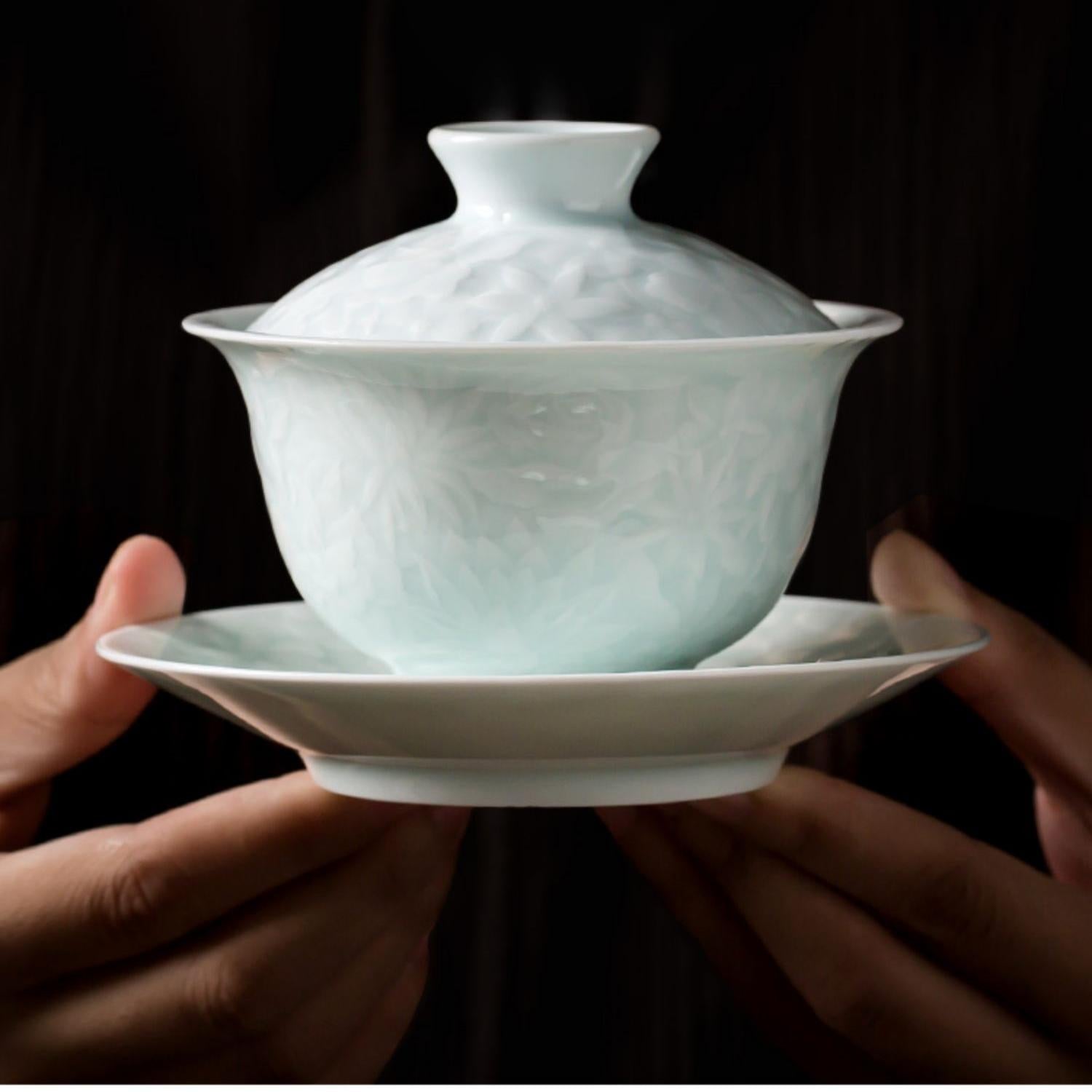 Exquisite Flower Lidded Tea Gaiwan