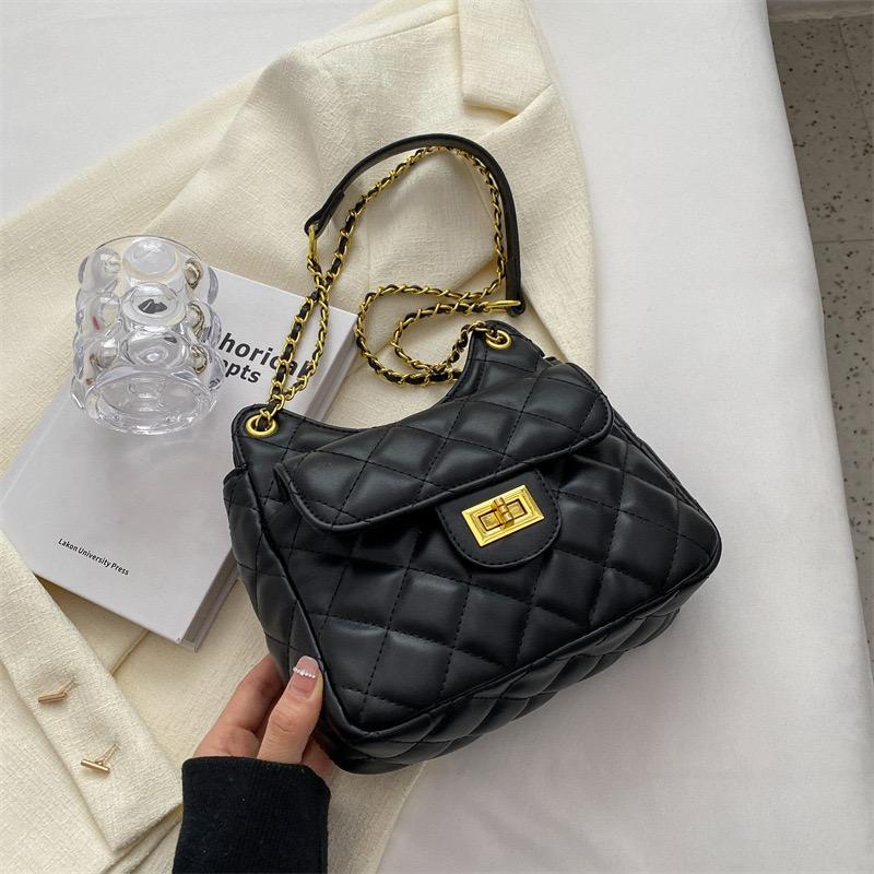 #204 Adjustable Chain Handbag