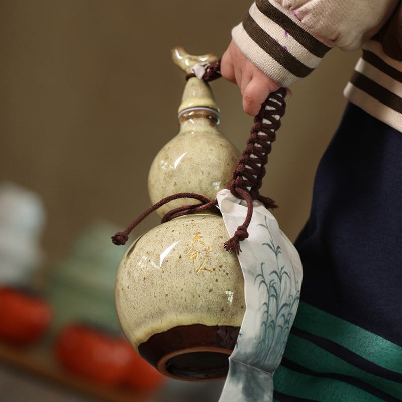 Handcrafted Ancient Style Ceramic Gourd Wine and Water Pot
