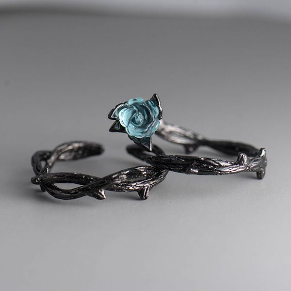 #J7 Vintage Rose and Thorn Rings