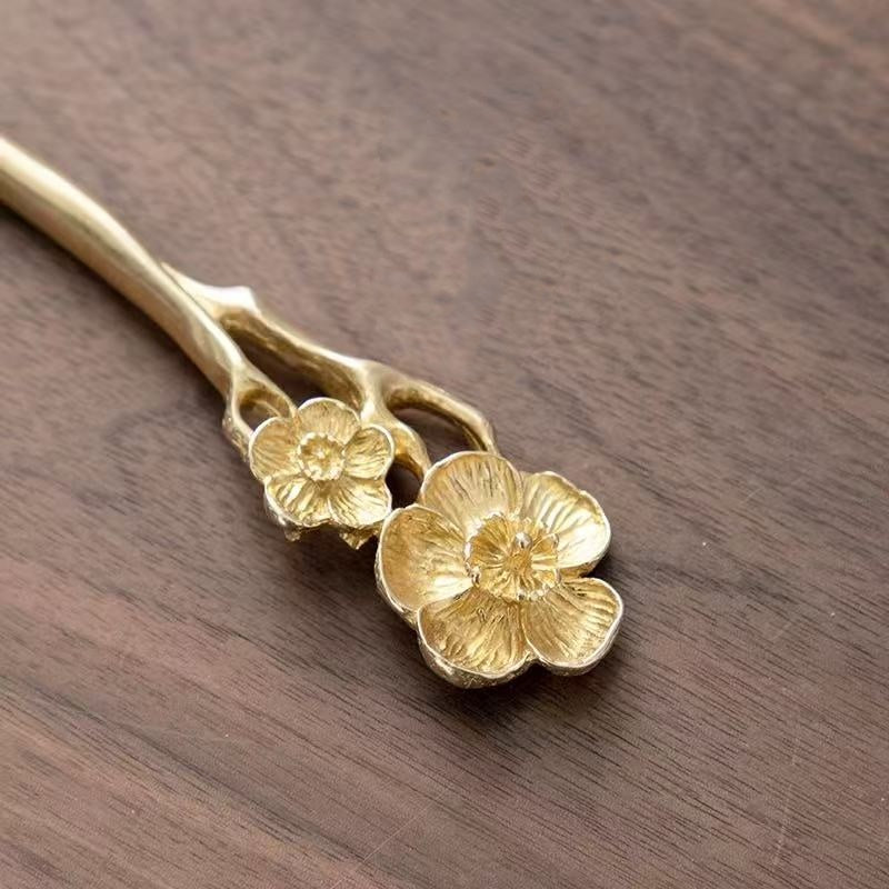 Plum Blossom Copper Tea Needle