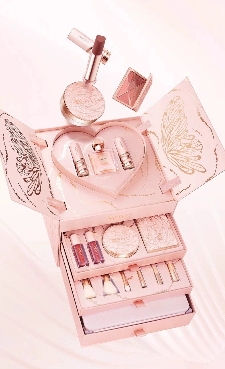 #B5 Beauty Box Enchanted 14 Pcs