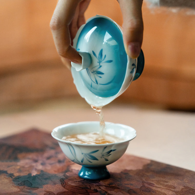 Hand Painted Butterfly Orchid Gradient Gaiwan Tea Cup