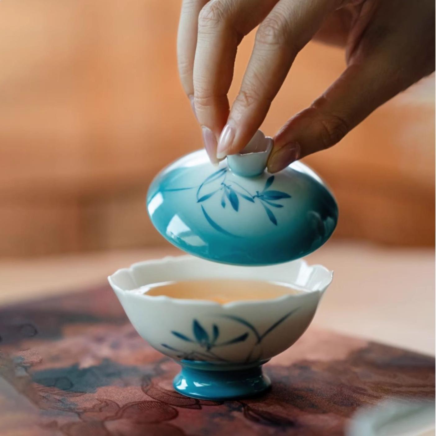 Hand Painted Butterfly Orchid Gradient Gaiwan Tea Cup