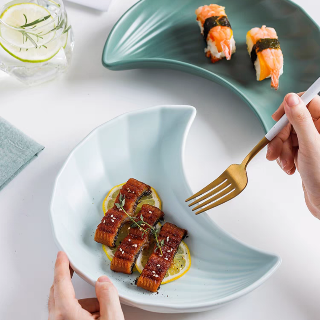 #061 Gradient Color Moon Shaped  Ceramic Plate