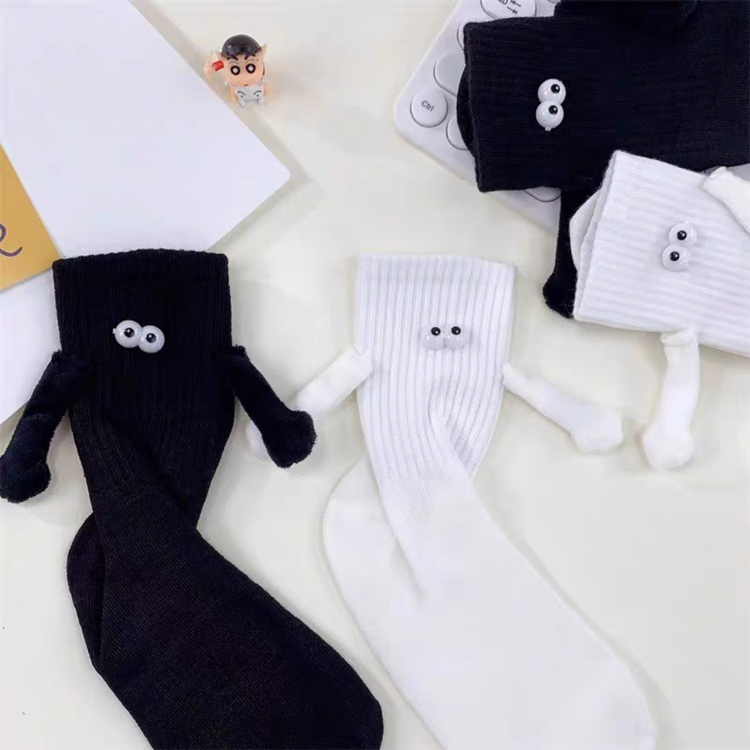 #125 Novelty Couple Holding Hands Socks