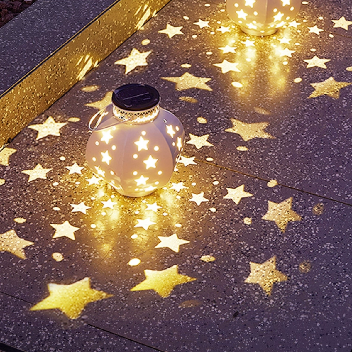 #S20 Star Solar Powered Metal Lamp