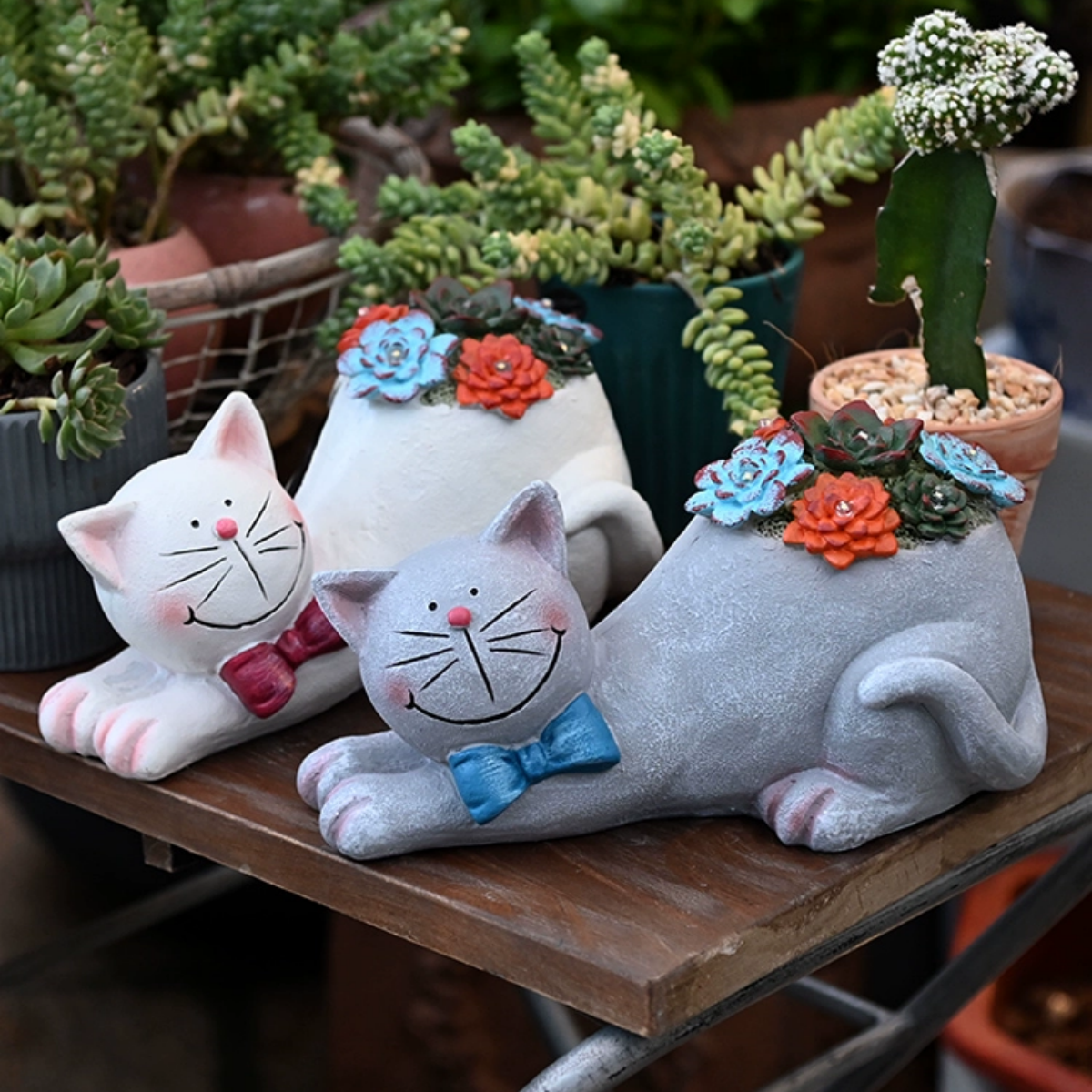 #S1 Cat Statue Garden Outdoor Decor with Solar Light