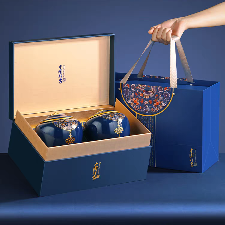 2025 First Flush Biluochun Green Tea Gift Box 400g